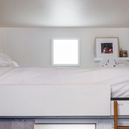 Charming Industrial-Style Studio Just Nearby Montmartre In Paris - Welkeys Exterior photo