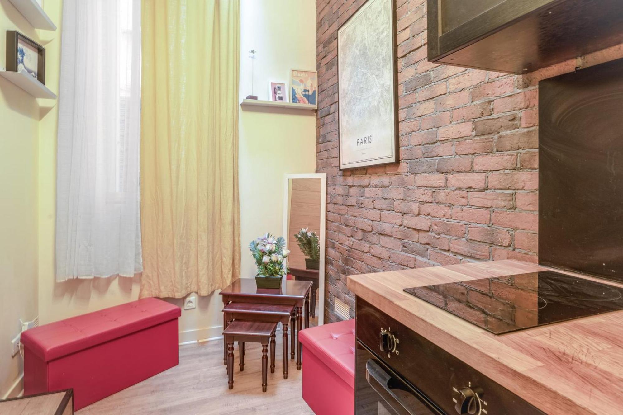 Charming Industrial-Style Studio Just Nearby Montmartre In Paris - Welkeys Exterior photo